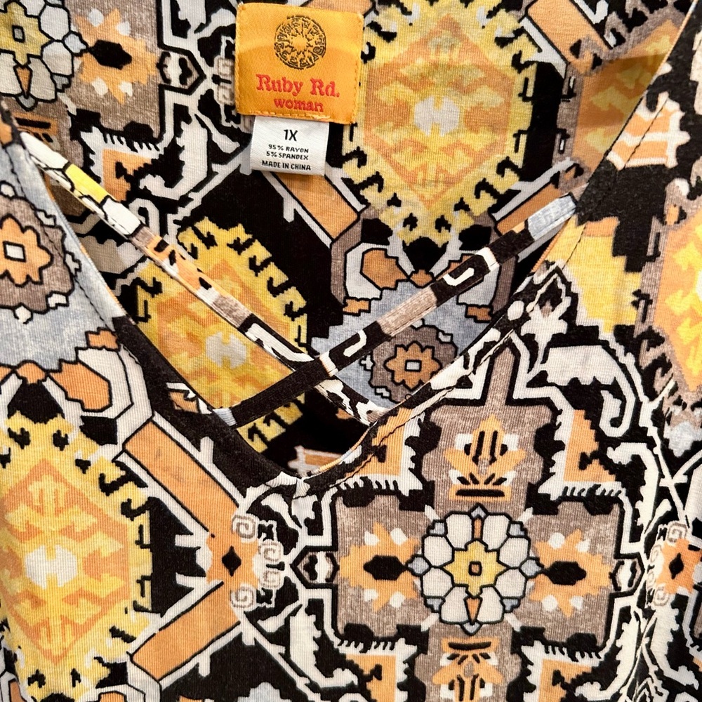 Ruby Rd. Yellow and Black Geometric Top - Picture 2 of 5